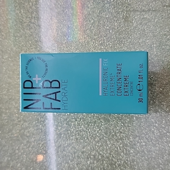 *TIKTOK VIRAL* NIP + FAB Hyaluronic Fix Extreme4 Concentrate - Picture 3 of 6